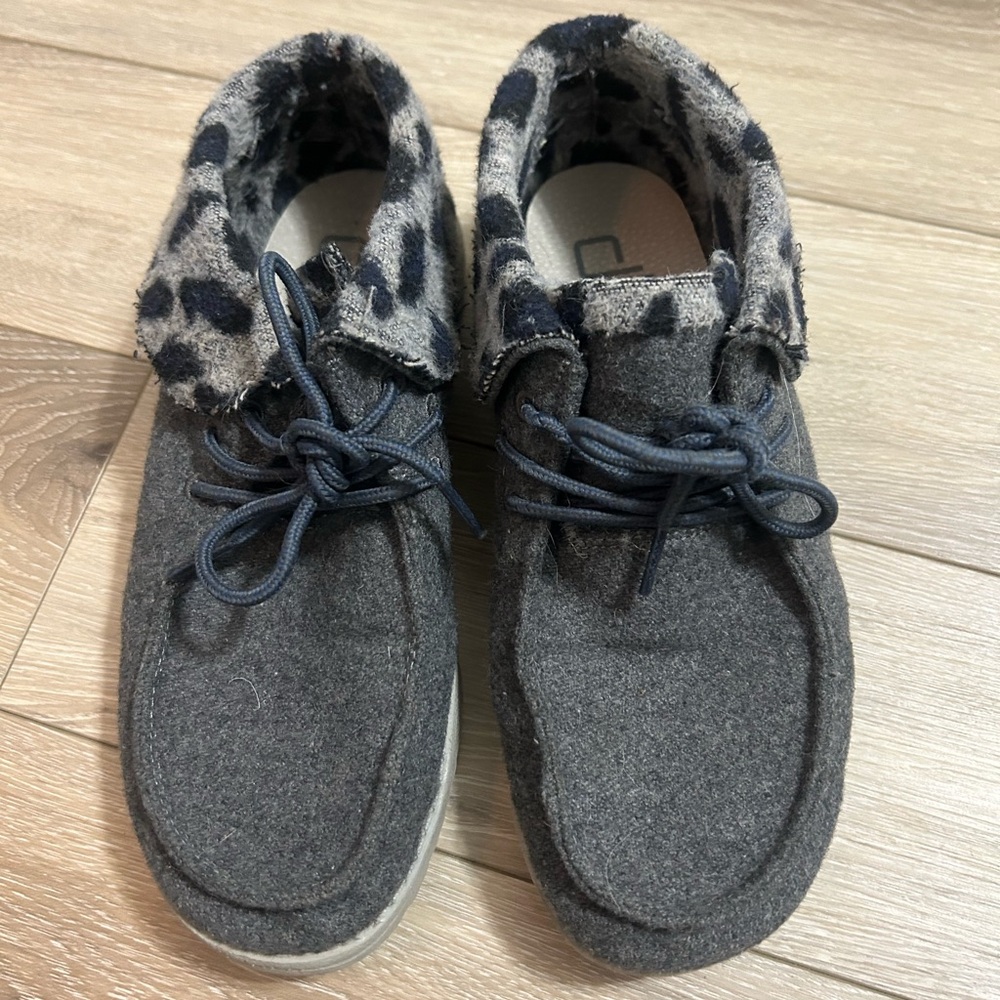 high top tie women’s hey dudes